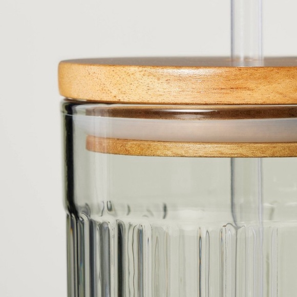 NWT Target Hearth and Hand Fluted Glass Tumbler with Lid and Straw Green - Picture 3 of 4